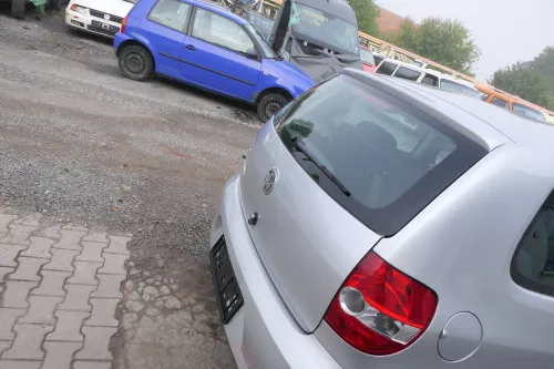 VW Fox 5Z Heckklappe Kofferraumklappe Klappe hinten + Scheibe silber LA7W (171260)