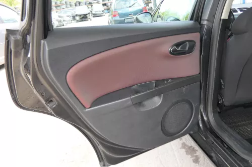 1x Leon 1P Türverkleidung Verkleidung Tür hinten links Griff grau persiaschwarz