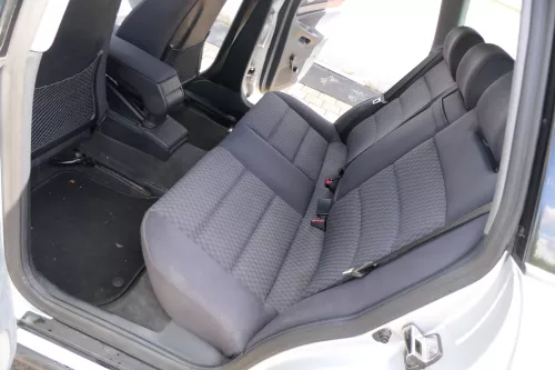 Audi A4 B5 Kombi Avant Rückbank Rücksitzbank Sitz Rücksitz 3 Punkt Gurt (171464)