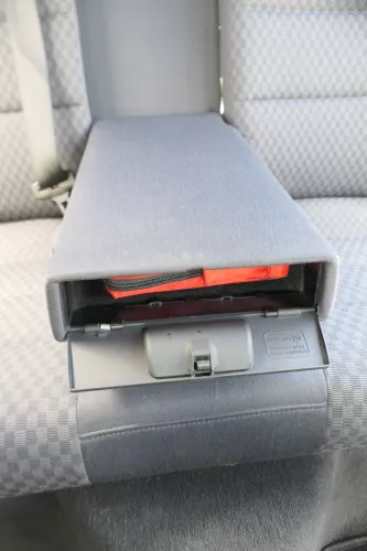 Audi A4 B5 Kombi Avant Rückbank Rücksitzbank Sitz Rücksitz 3 Punkt Gurt (171464)