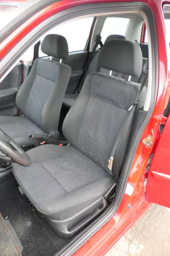 VW Polo 6N 6N2 Seat Ibiza 6K Golf 3 Sitz vorne links Fahrersitz 4/5-Türer (171487)