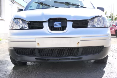Seat Arosa 6H Stoßstange Frontstoßstange vorne grau silber LS7N Facelift + Grill