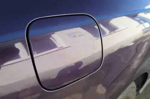 Audi A3 8L Tankdeckel Klappe Tankklappe Tank lila merlin LZ3W Deckel