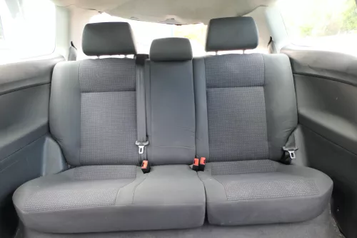 VW Polo 9N 9N3 Sitz Rückbank Sitzfläche Sitze 3 Punkt Gurt hinten mit Kopfstütze