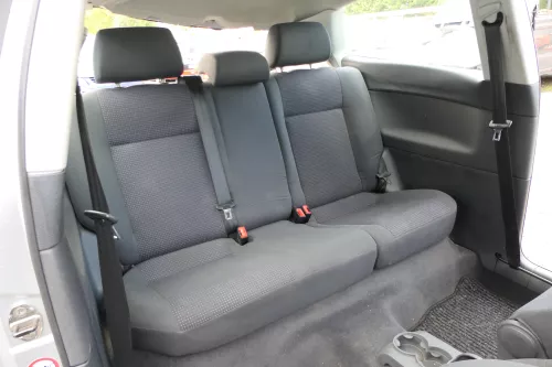 VW Polo 9N 9N3 Sitz Rückbank Sitzfläche Sitze 3 Punkt Gurt hinten mit Kopfstütze (171553)