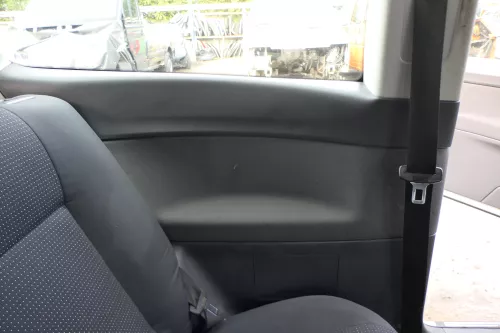 VW Polo 9N 9N3 Sitz Rückbank Sitzfläche Sitze 3 Punkt Gurt hinten mit Kopfstütze (171553)