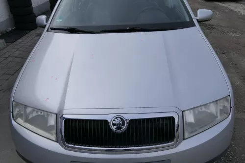 Skoda Fabia 6Y Motorhaube Klappe vorne silber grau LF7T mit Grill vorn