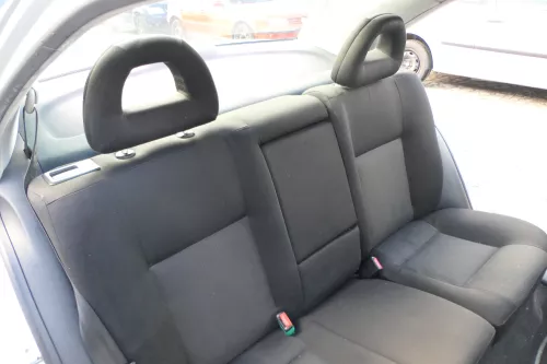 VW Bora Limousine Stufenheck Sitz Rückbank Rücksitzbank Sitzfläche Sitze (171797)