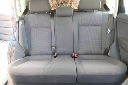 VW Polo 9N 9N3 Sitz Rückbank Sitzfläche Sitze 3 Punkt Gurt hinten mit Kopfstütze