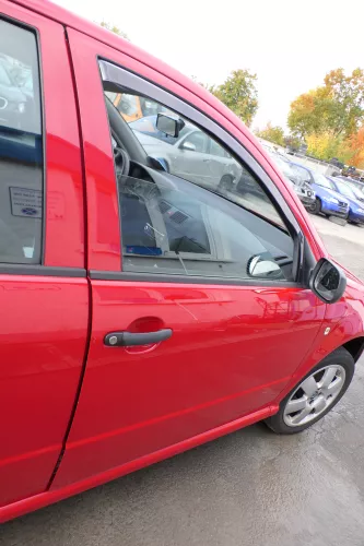 Skoda Fabia 6Y Kombi Limousine Tür vorne rechts Beifahrertür rot LF3K (171945)