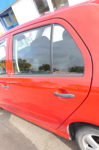 Skoda Fabia 6Y Limousine Schrägheck Tür hinten links rot LF3K (171947)