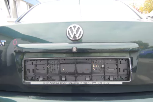 VW Passat 3B Limousine Heckklappe Klappe hinten Kofferraumklappe grün LC6N (171974)