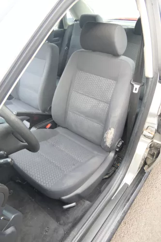 Audi A4 B5 Sitz Fahrersitz vorne links höhenverstellbar 