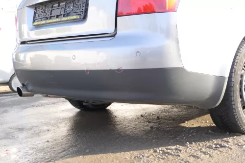Audi A4 8E B6 Limousine Stoßstange hinten mit Spoiler grau LY7Q atlasgrau PDC (172050)