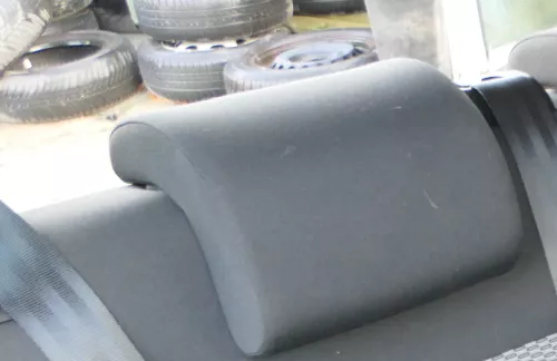 VW Polo 6R 6C Kopfstütze hinten rechts oder links schwarz titanschwarz (172381)