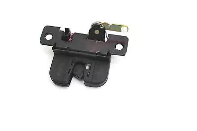 VW Passat 3BG Kombi Heckschloß Schloß unten an Heckklappe 3B9827505E Fanghaken (172480)