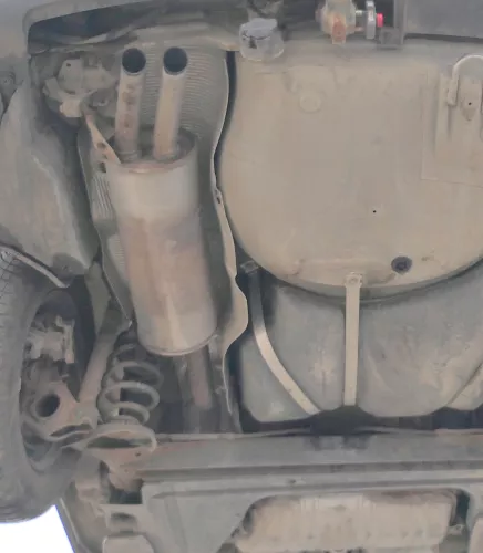 Passat 3B 3BG Auspuff Endschalldämpfer + Mittelschalldämpf hinten 2,0 AZM ALT AW (172483)