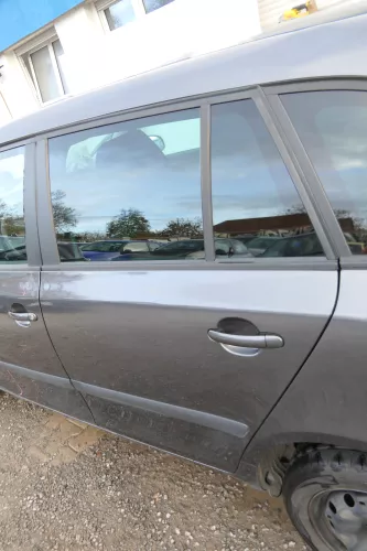 Skoda Fabia 5J Kombi Tür hinten links grau titangrau 9795 - ohne Anbauteile (172607)