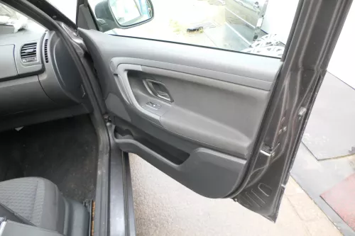 4 x Skoda Fabia 5J Stufenheck Türverkleidung Verkleidung Tür vorne +hinten links (172610)