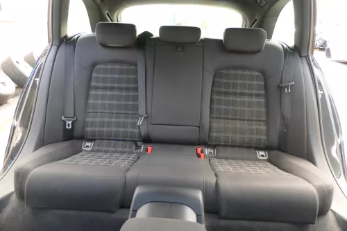 Audi A4 8K B8 Sitz Rückbank Rücksitzbank hinten 3-Punkt-Gurt schwarz soul Atrium