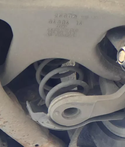 2x  Audi A4 8K Feder hinten links + rechts 8K0511115GS original