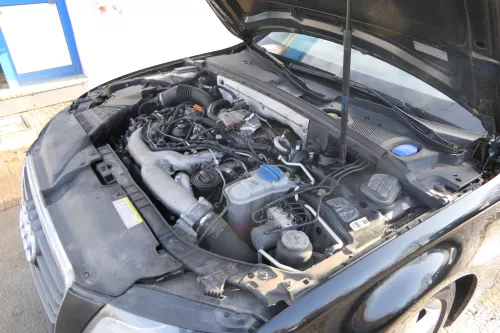 A4 8K B8 A5 8T Motor 2,7 TDI CGKA CGKB OHNE ANBAUTEILE- 189.000km  Automatik