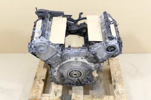 A4 8K B8 A5 8T Motor 2,7 TDI CGKA CGKB OHNE ANBAUTEILE- 189.000km  Automatik (172871)