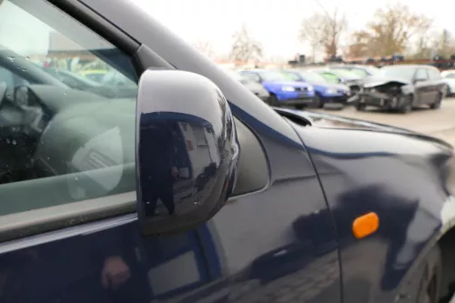 VW Golf 4 Bora manueller Spiegel vorne rechts Außenspiegel blau LA5G (172912)