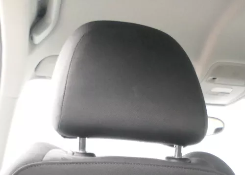 1x Audi A1 8X Kopfstütze vorne rechts oder links schwarz soul felsgrau (172985)