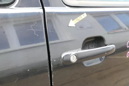 Polo 6N 6N2 Tür vorne rechts Beifahrertür 2/3-Türer schwarz LC9Z ohne Anbauteile (173150)