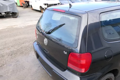 Polo 6N2 Heckklappe Klappe hinten Kofferraumklappe schwarz LC9Z Scheibe (173152)