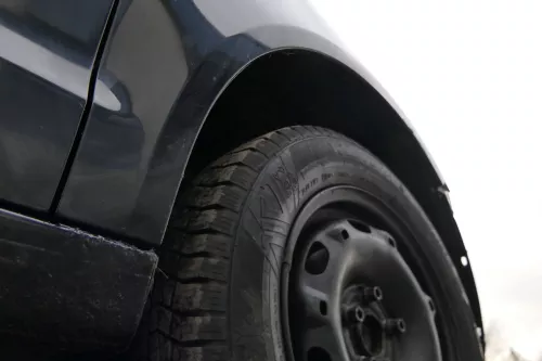 VW Polo 9N3 Kotflügel vorne rechts schwarz LC9Z (173215)