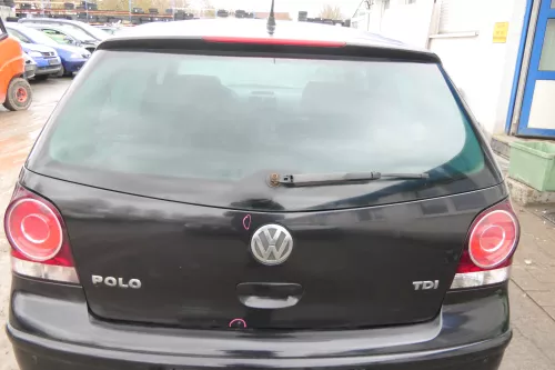 VW Polo 9N3 9N Heckklappe Kofferraumklappe Klappe schwarz LC9Z - Scheibe