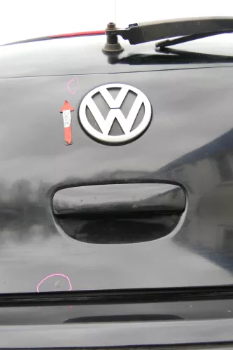 VW Polo 9N3 9N Heckklappe Kofferraumklappe Klappe schwarz LC9Z - Scheibe (173221)