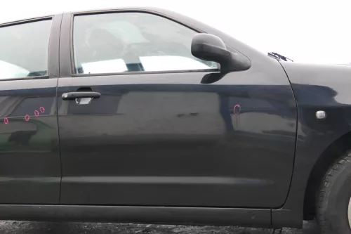 VW Polo Variant Kombi 6Kv oder Caddy 9Kv Tür vorne rechts schwarz LA9Y ohneAnbau