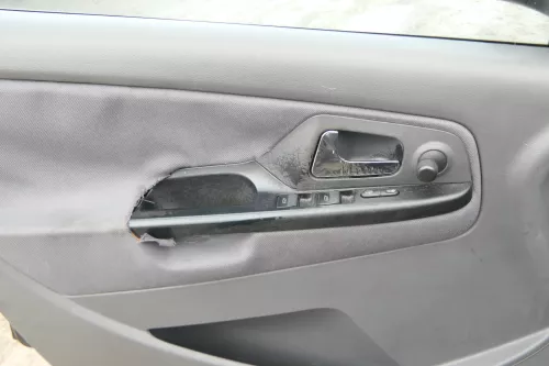 1x Seat Ibiza 6K Türverkleidung Verkleidung Tür vorne links 4/5-Tür Facelift (173265)