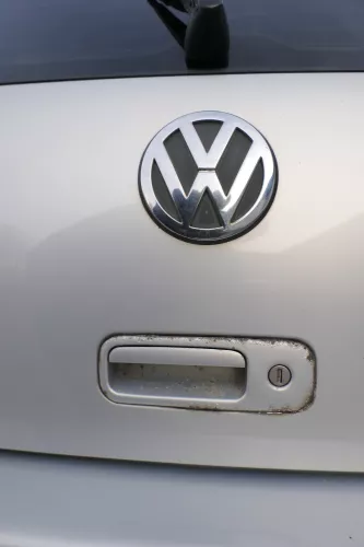 VW Golf 4 Limousine Heckklappe Kofferraumklappe Klappe hinten silber LB7Z ohnAnb (173288)