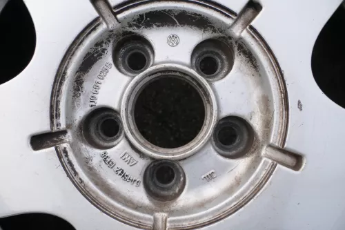 1x Felge Alufelge original VW Golf 4 Bora 6jx15H2 ET38 1J0601025B 195/65 R15  (173313)