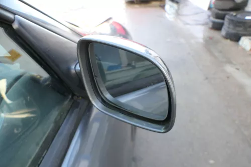 Leon 1M manueller Spiegel Außenspiegel rechts Glas grau LS7T (173339)