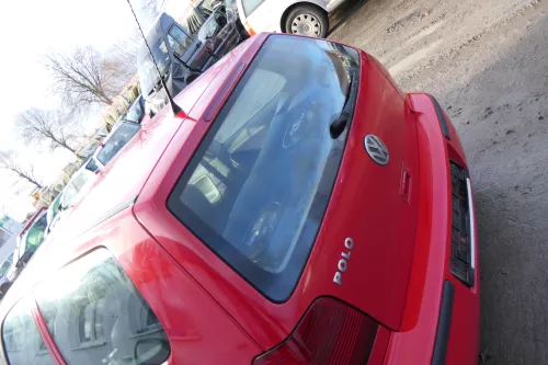 Polo 6N2 Heckklappe Klappe hinten Kofferraumklappe rot LP3G Scheibe (173367)