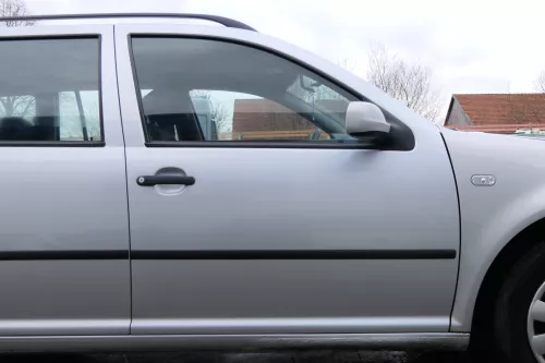 VW Golf 4 Bora Tür vorne rechts Beifahrertür 4/5-Türer+Kombi Variant LA7W silber