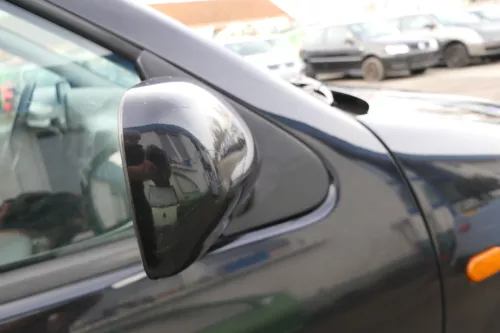 VW Polo 6N mechanisch manuell Spiegel Außenspiegel rechts schwarz LC9Z (173425)