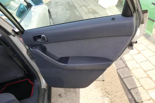 1x A3 8L Türverkleidung Verkleidung Tür hinten rechts 4/5-Türer maritimblau blau (173570)