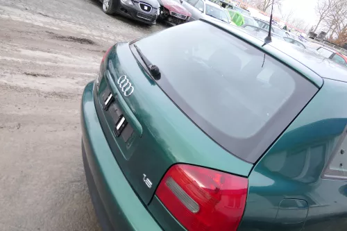 A3 8L bis cBj. ca1999 Heckklappe Kofferraumklappe Klappe hinten grün LZ6L Scheib (173633)