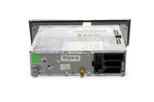 Audi A4 8E B6 Radio CD Player Original concert 8E0035186J mit Code (173703)