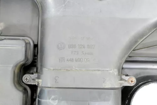 VW Golf 5 Motorabdeckung 1,4 16V BCA 55kw 75PS Abdeckung Motor 036129607DB (173765)