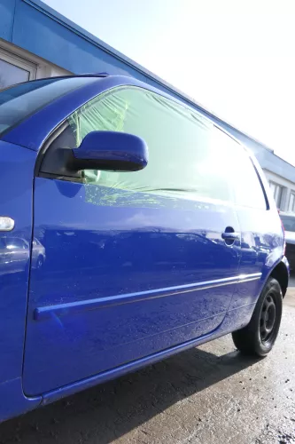 VW Lupo Seat Arosa Tür vorne links Fahrertür blau LW5Z (mechanischer FH) (173907)