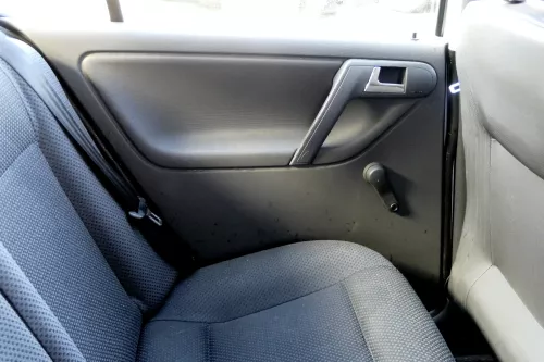 1x VW Polo 6N2 Türverkleidung Verkleidung Tür hinten links 4/5-Türer off-black