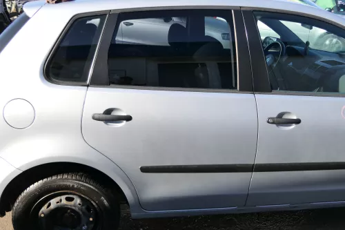 VW Polo 9N 9N3 Tür hinten rechts 4/5-Türer grau silber LA7W - ohne Anbauteile (173981)