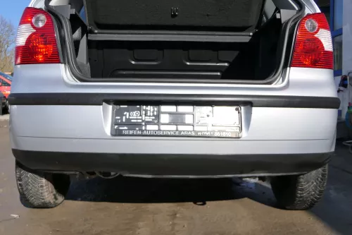 VW Polo 9N 9N3 Stoßstange Heckstoßstange hinten silber LA7W
